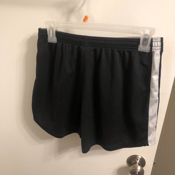 Nike athletic shorts - Picture 2 of 2